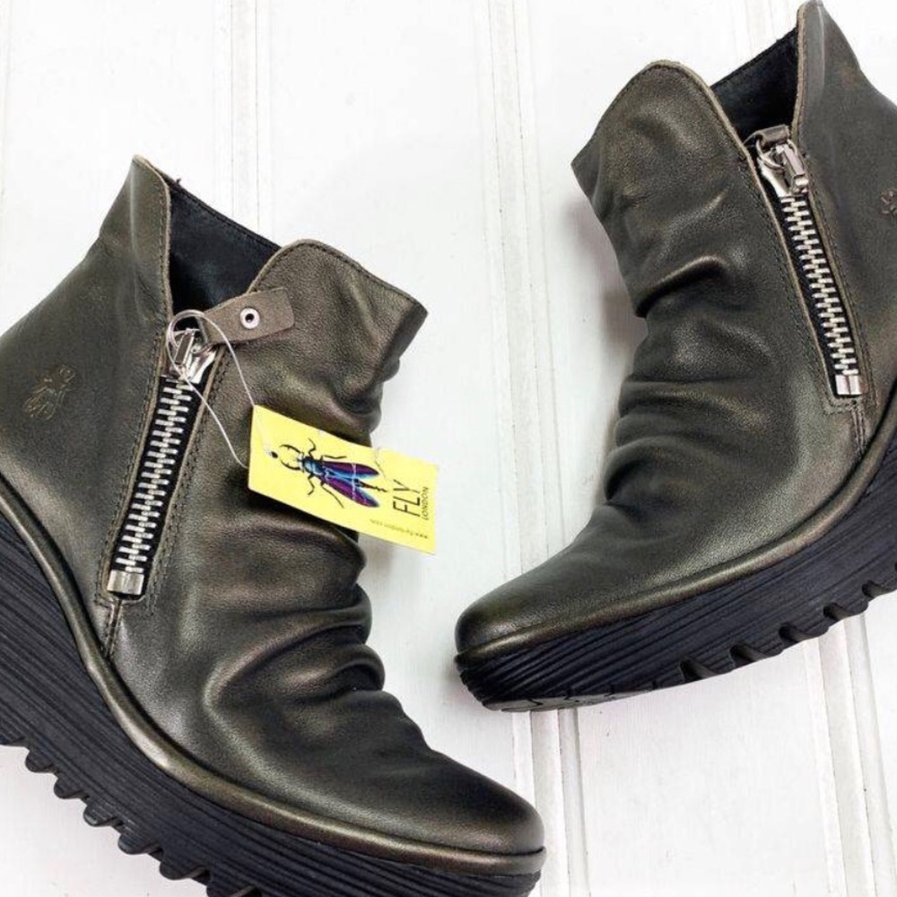 Fly London Yoxi Bootie Seaweed booties